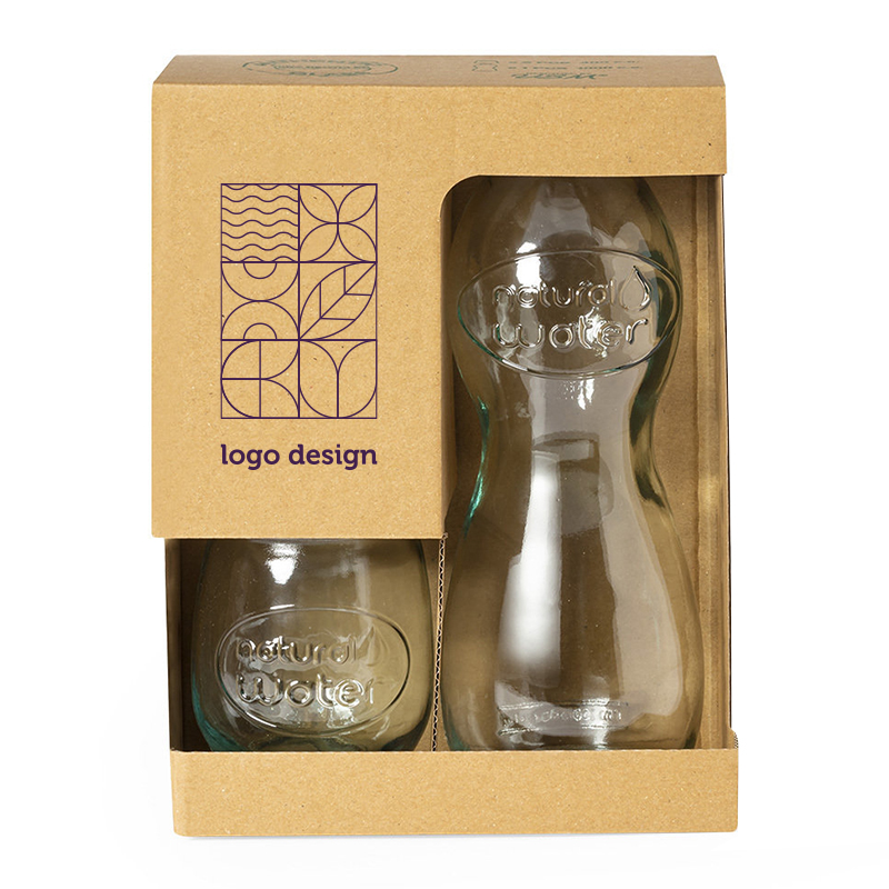 Bouteille avec verres