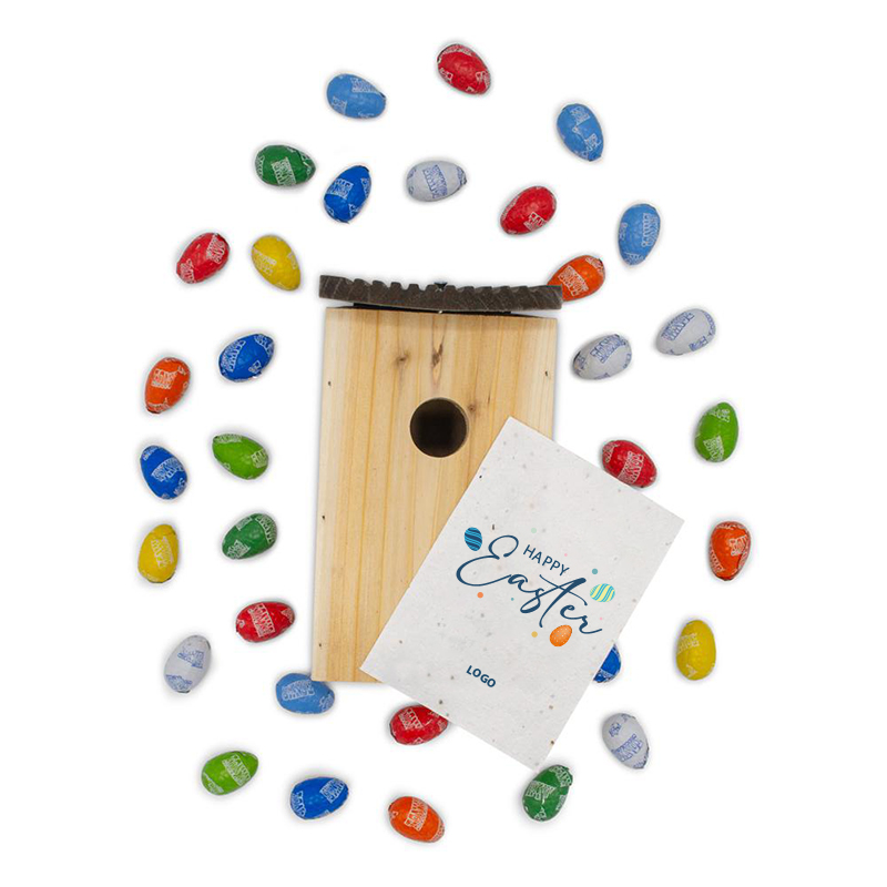 Nid d'oiseau avec œufs de Pâques